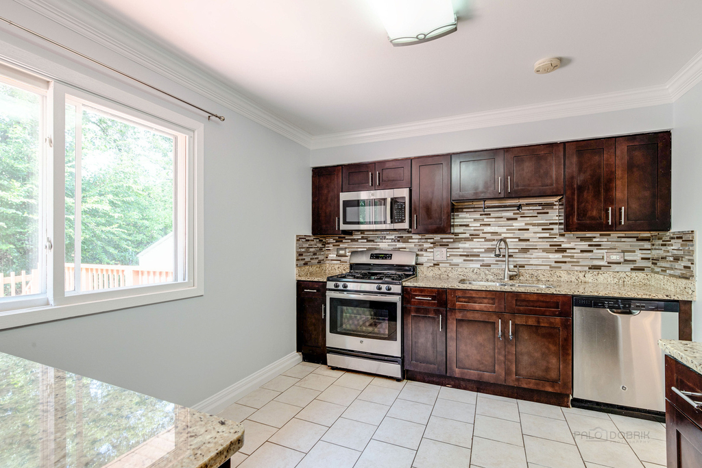 4470 Capstan Drive - Photo 16