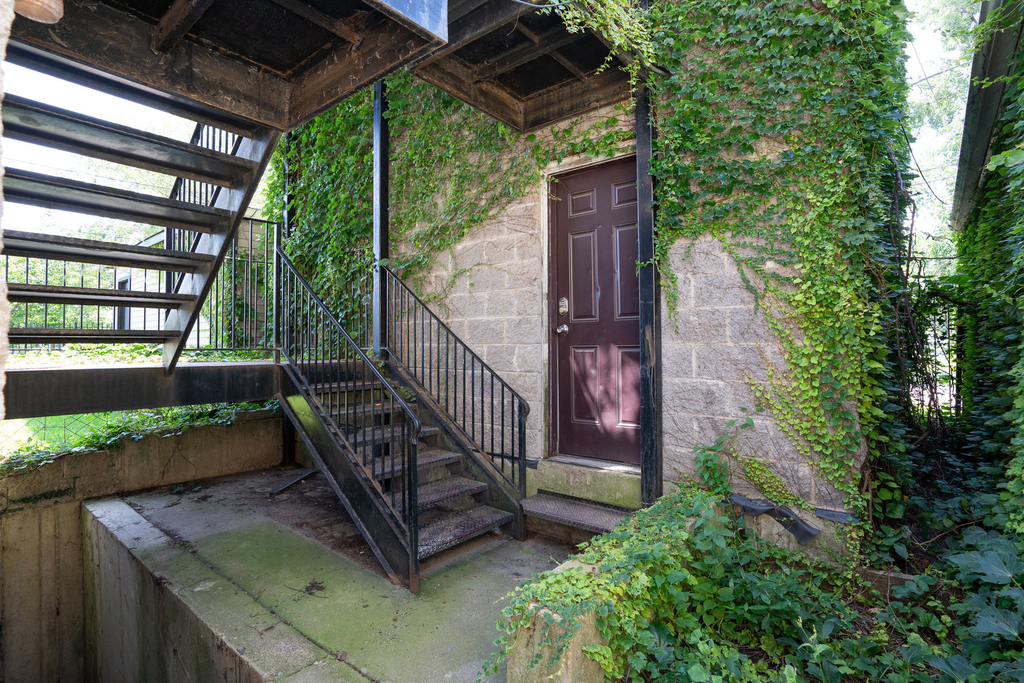 2337 W Maypole Avenue - Photo 15