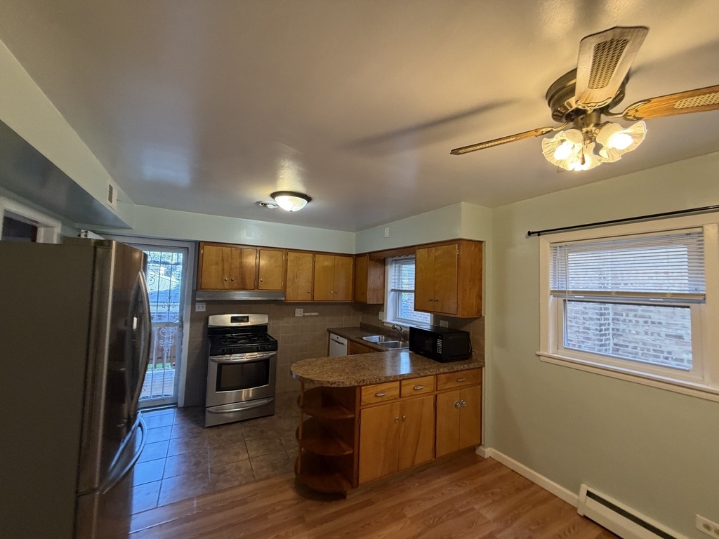 2023 W Balmoral Avenue - Photo 15