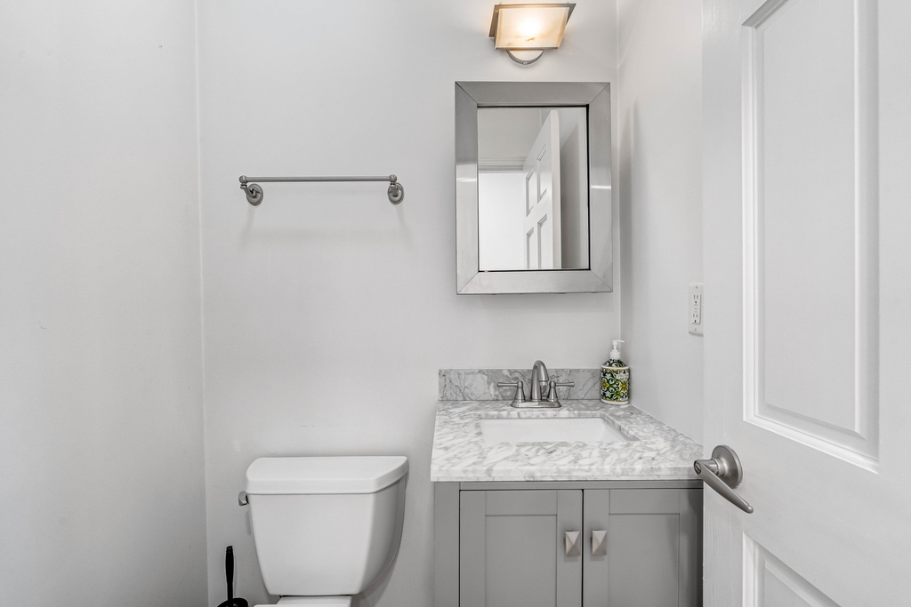 3262 W Armitage Avenue - Photo 14