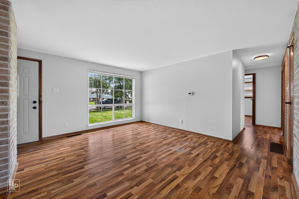 114 S Willow Lane - Photo 5