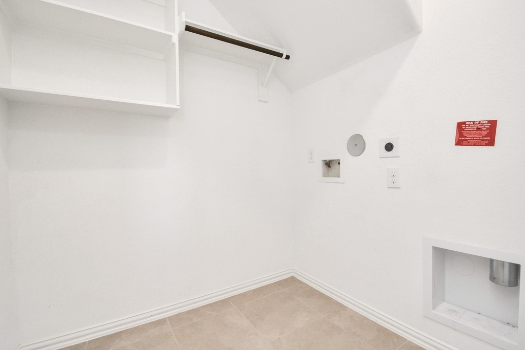 13002 Sheildaig Street - Photo 25