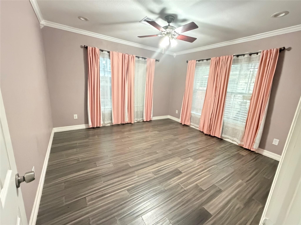5231 Leeland Street - Photo 11