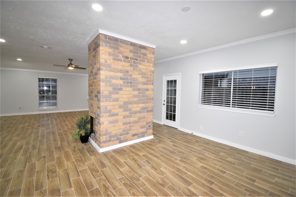 18058 Brooknoll Drive - Photo 16
