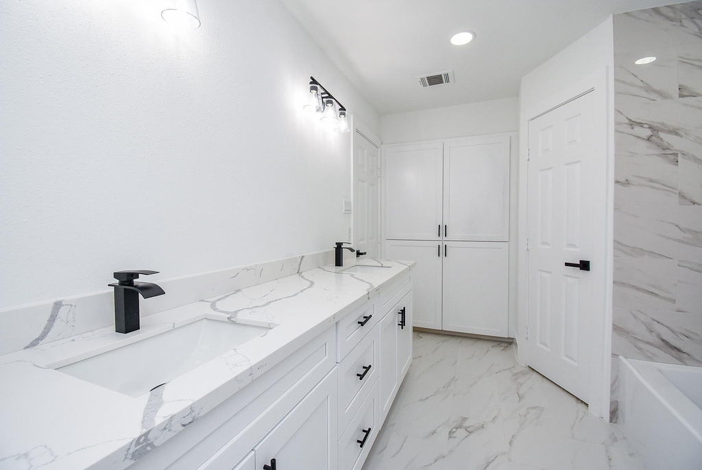 1815 Mustang Springs Drive - Photo 20