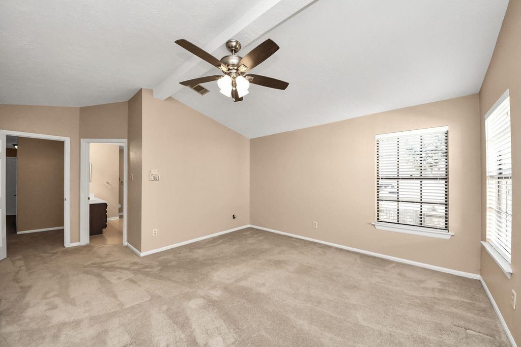 7607 Plumtree Forest Cir Circle - Photo 18