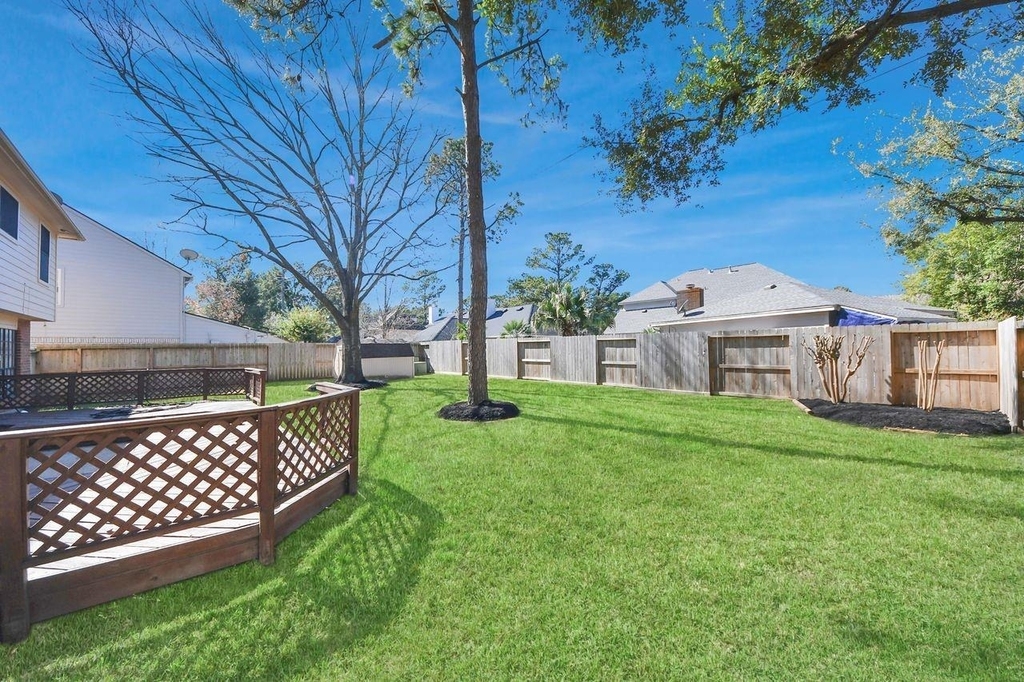 7607 Plumtree Forest Cir Circle - Photo 38