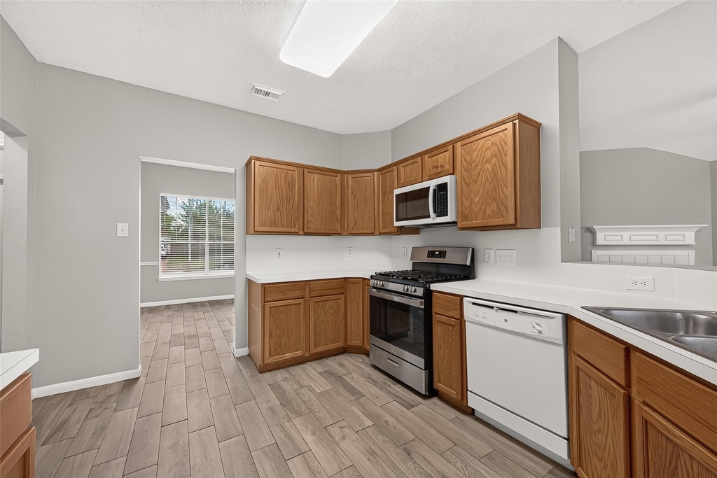 17214 Grey Mist Drive - Photo 10