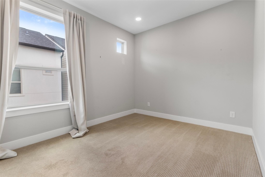719 Schwartz Street - Photo 12