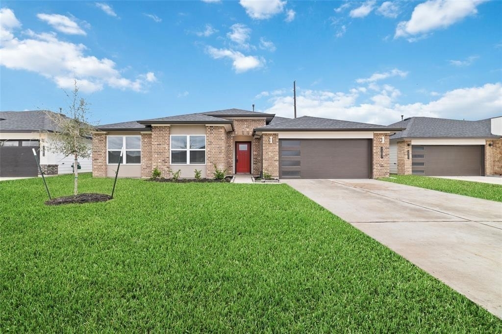 7207 Sunbreeze Lane - Photo 0
