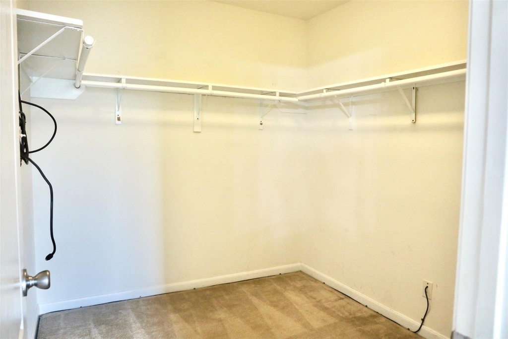 3410 Twin Meadow Lane - Photo 10