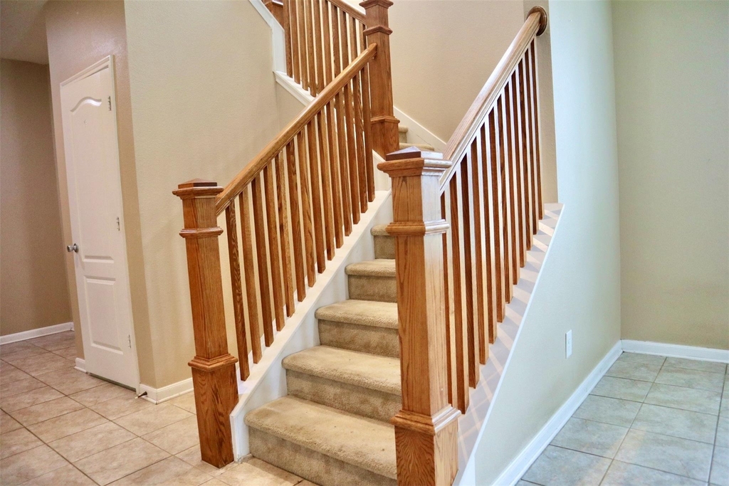 3410 Twin Meadow Lane - Photo 2