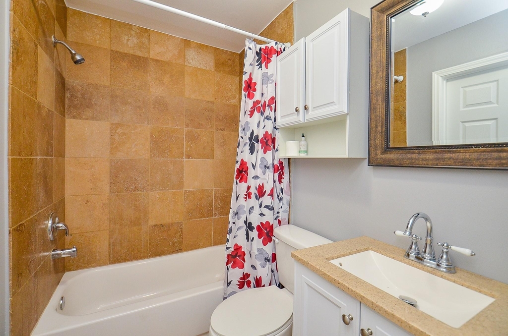 303 Vincent Street - Photo 14