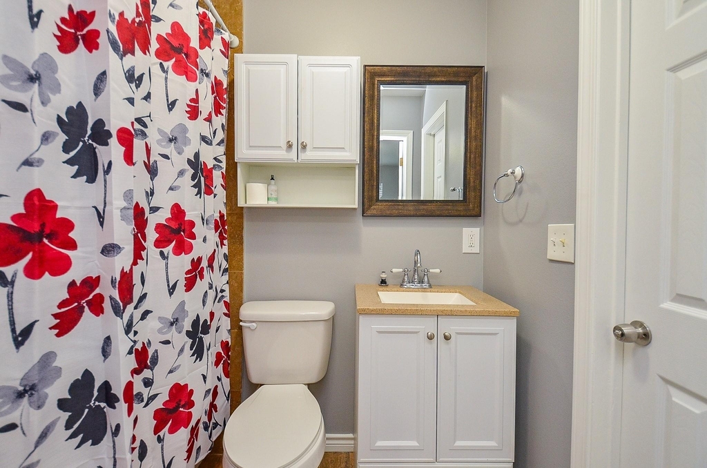 303 Vincent Street - Photo 13