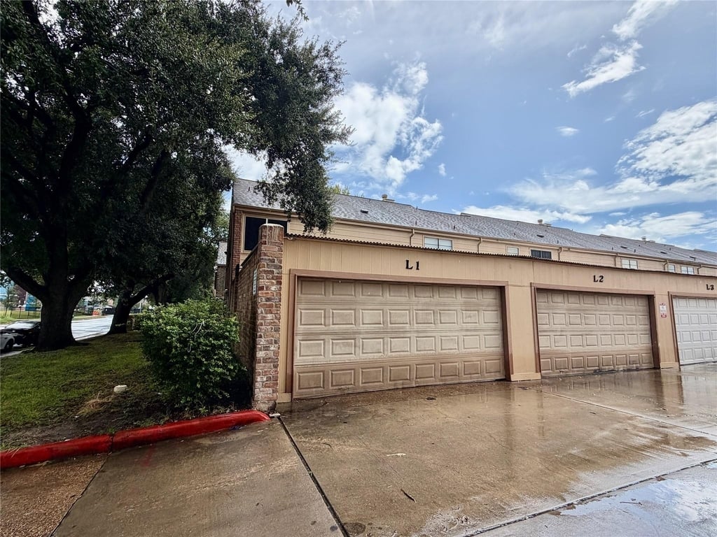 9901 Sharpcrest Street - Photo 19