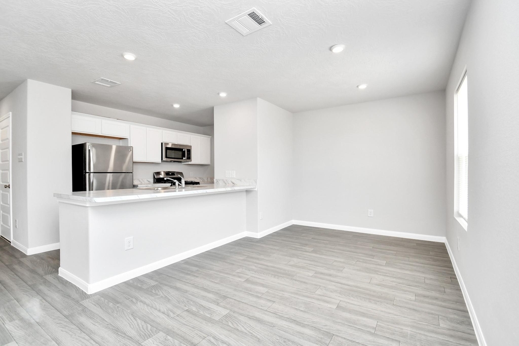 1361 Road 5102 - Photo 11