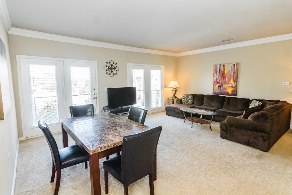 2400 Mccue Road - Photo 1