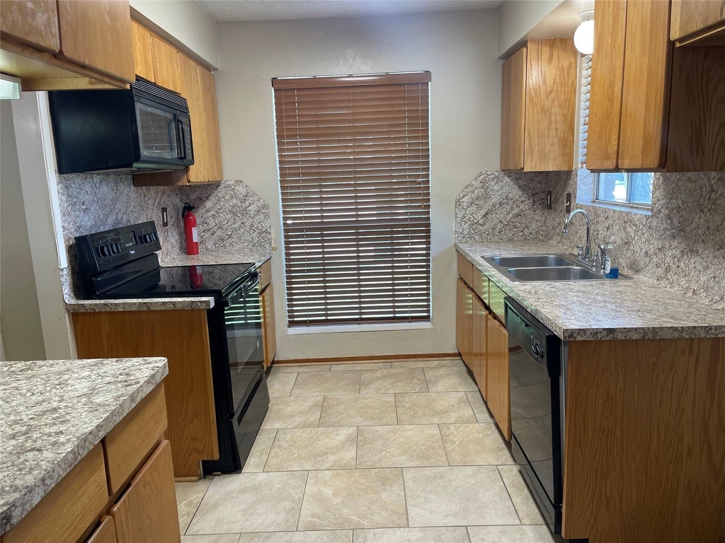 11326 Sagemeadow Lane - Photo 4