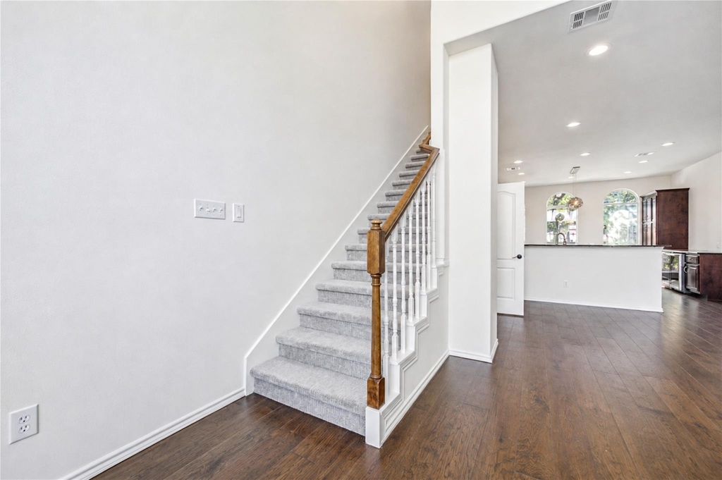 1322 Emancipation Avenue - Photo 10