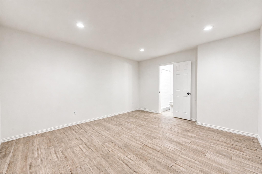 1322 Emancipation Avenue - Photo 21