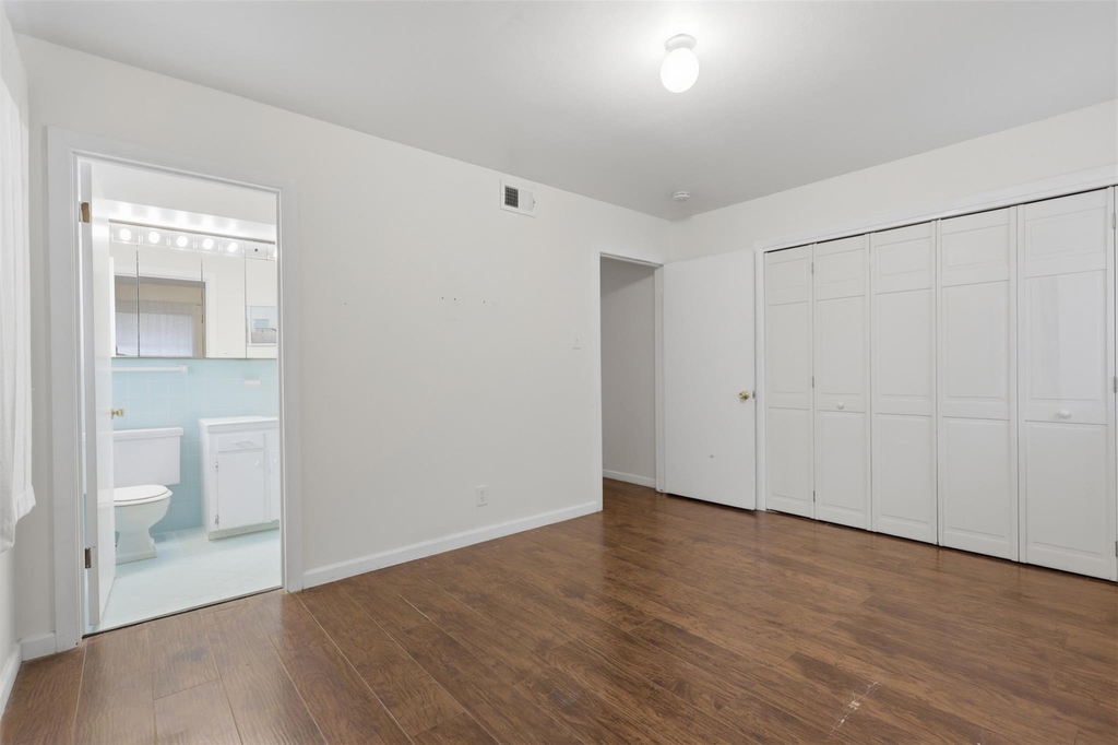 5206 Carew Street - Photo 8