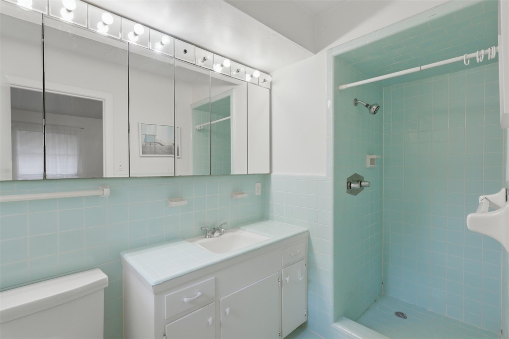 5206 Carew Street - Photo 10