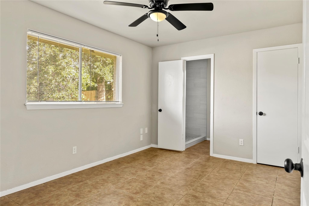 11455 Spottswood Drive - Photo 15