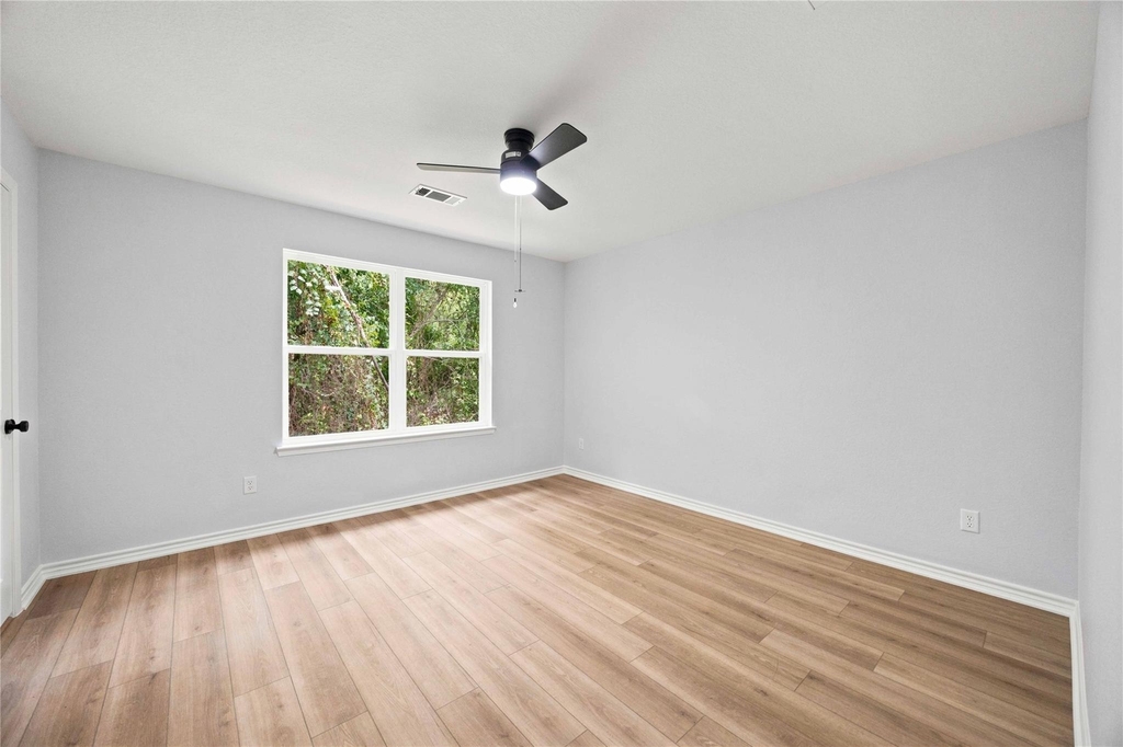 2024 Hampton Street - Photo 10