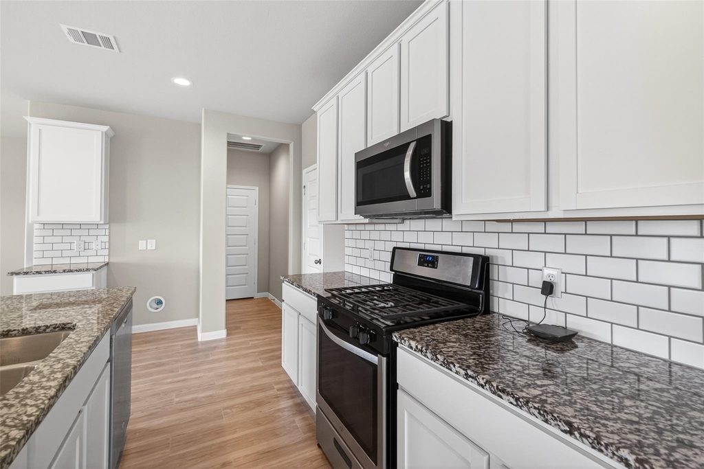 13009 Leisure Cove Drive - Photo 4