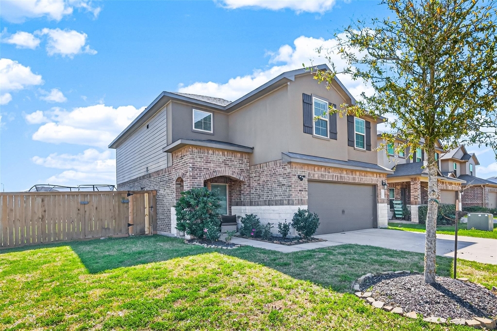 13009 Leisure Cove Drive - Photo 1