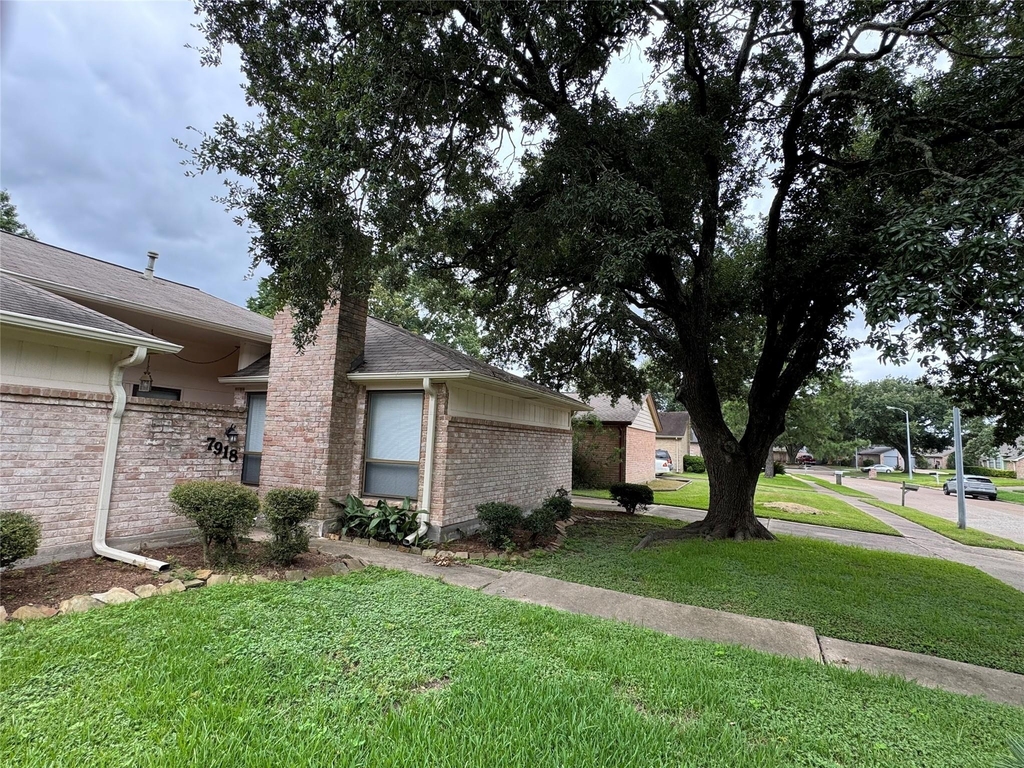 7918 Midland Forest Drive - Photo 6