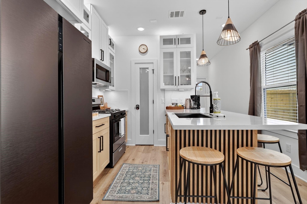 4609 Bricker Street - Photo 1