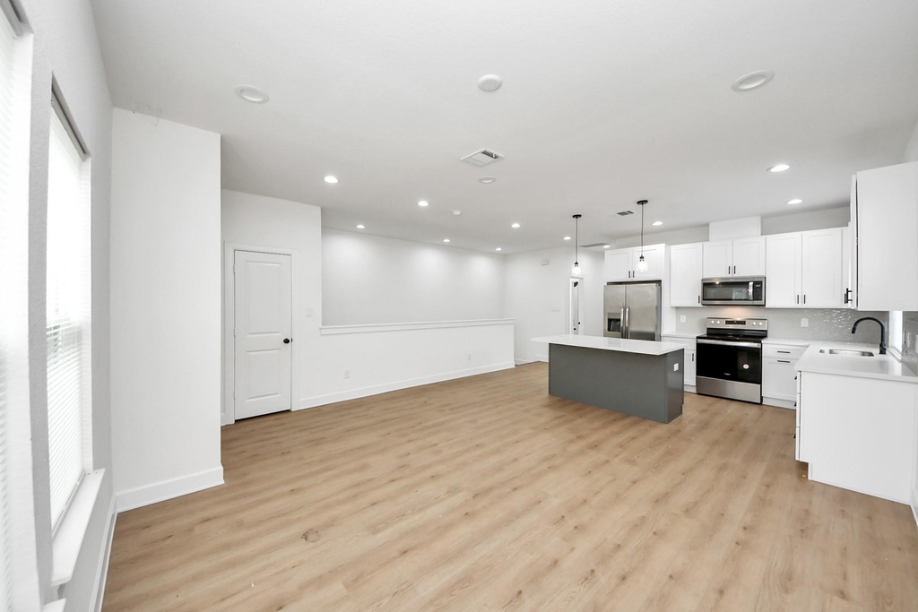 8316 Corinth Street - Photo 10