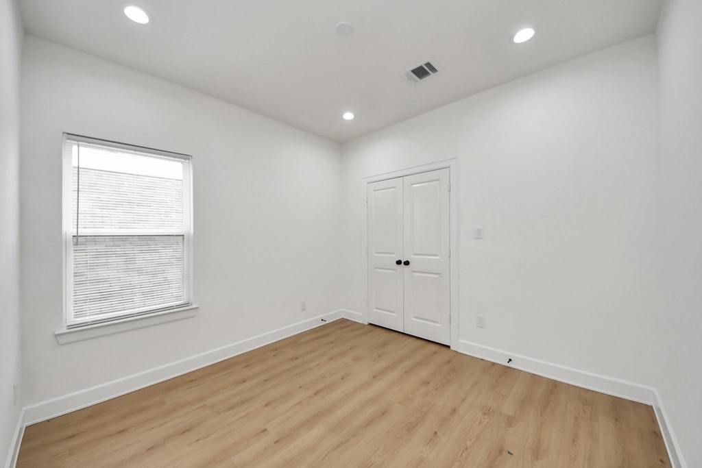 8316 Corinth Street - Photo 22
