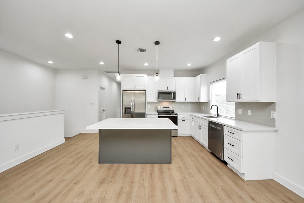 8316 Corinth Street - Photo 6