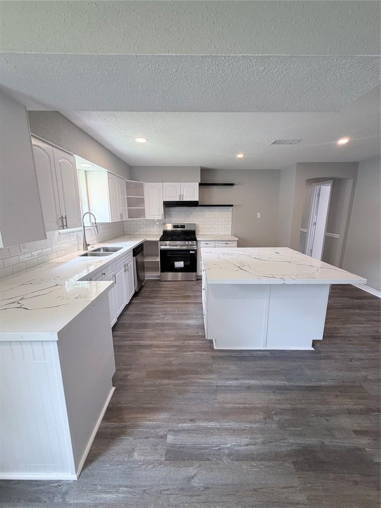 3421 Colorado Avenue - Photo 11