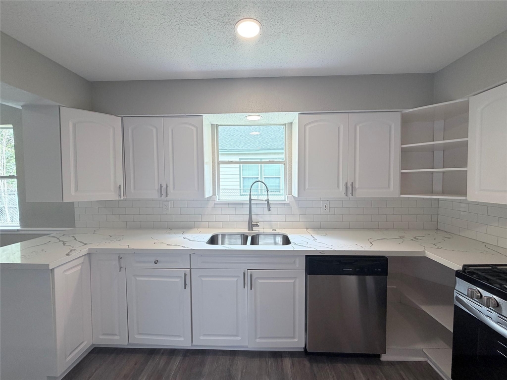 3421 Colorado Avenue - Photo 10