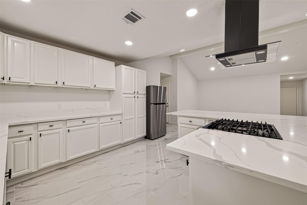 11434 Sharpview Drive - Photo 1