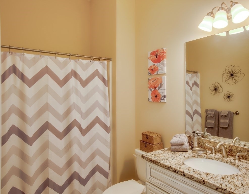 222 West - Photo 20