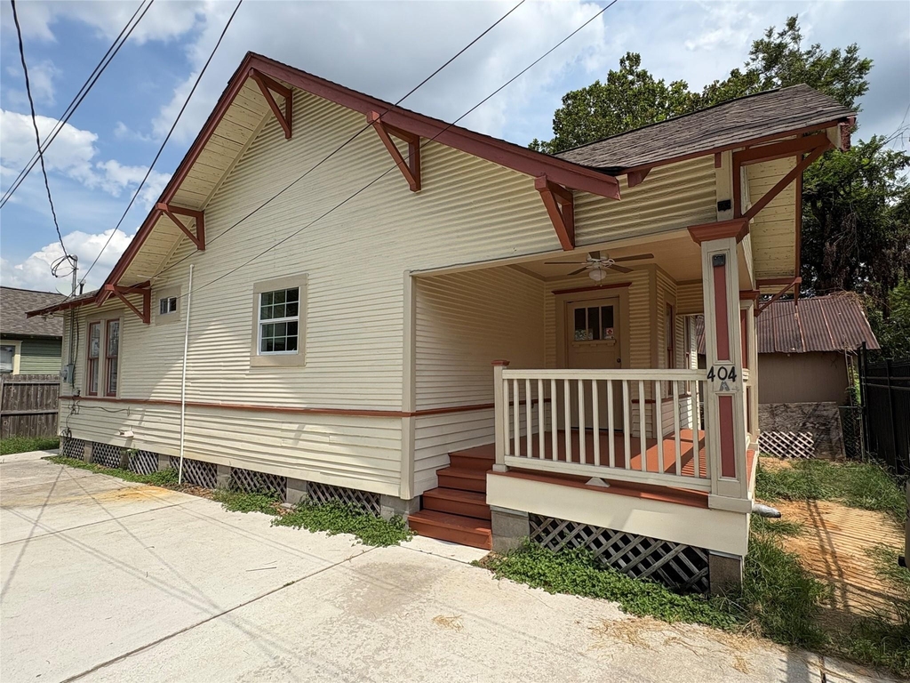 404 E 29th - Photo 7