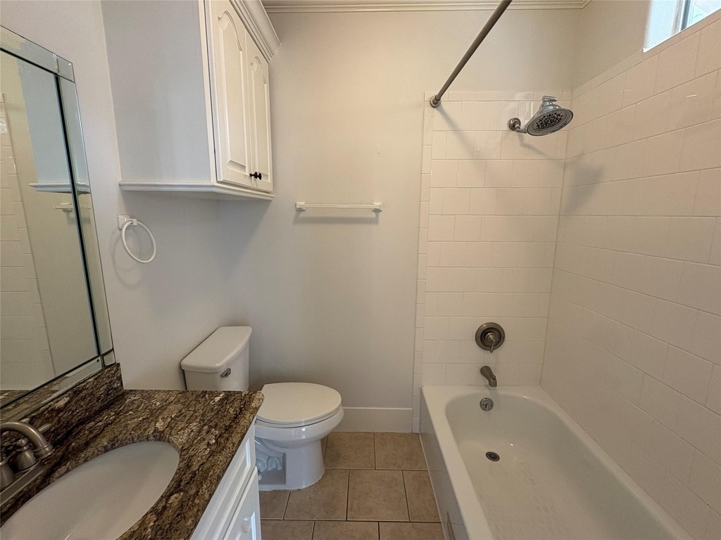 404 E 29th - Photo 19