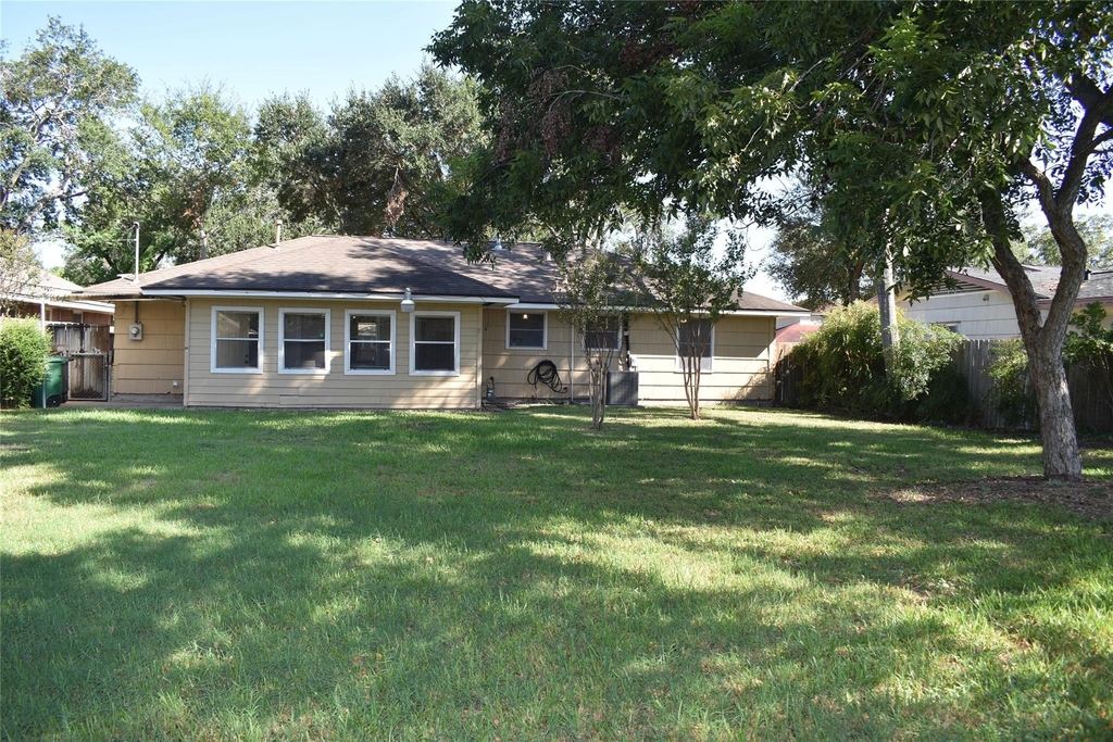 5911 Hornwood Drive - Photo 25