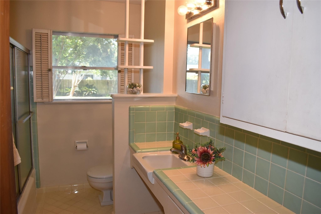 5911 Hornwood Drive - Photo 14