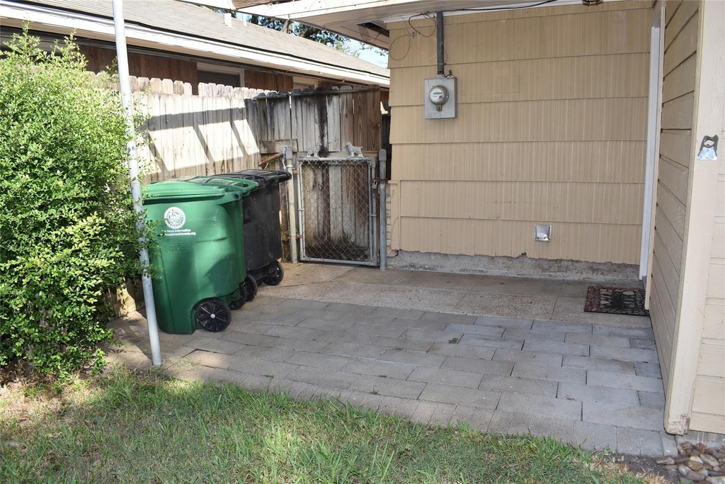 5911 Hornwood Drive - Photo 28