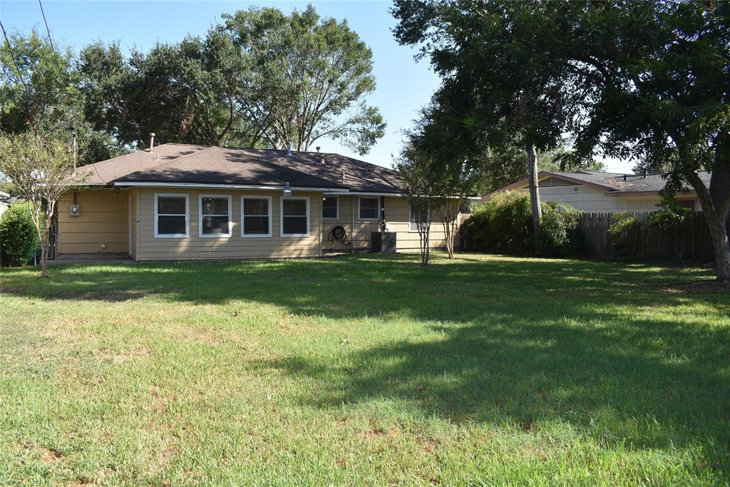 5911 Hornwood Drive - Photo 24
