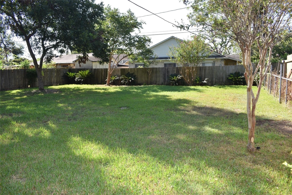 5911 Hornwood Drive - Photo 23