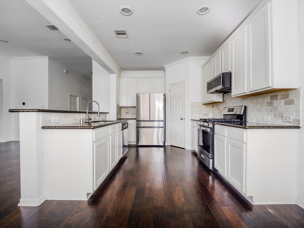 24531 Via Salerno Court - Photo 13