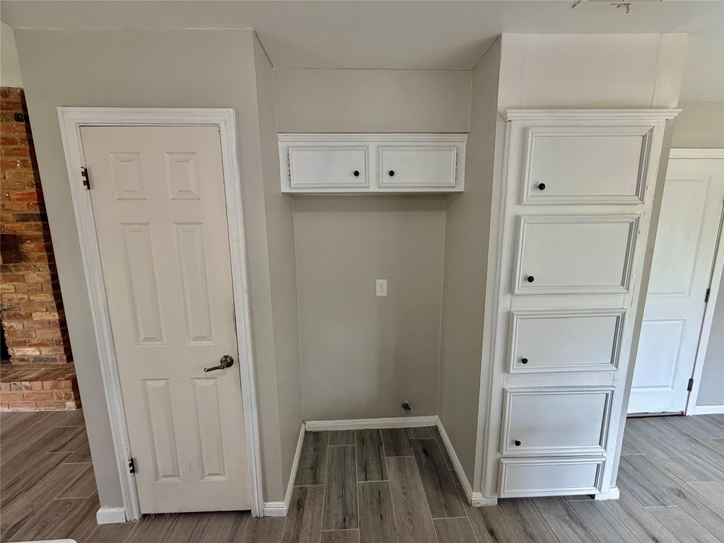 7876 Bender Road - Photo 11