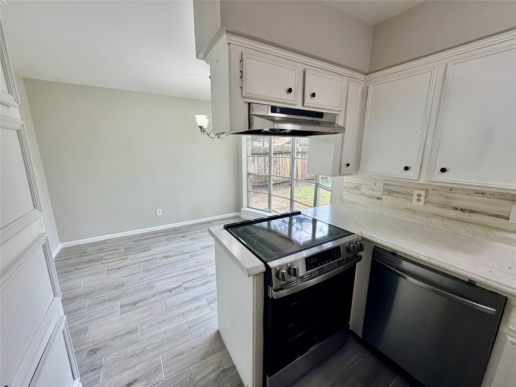 7876 Bender Road - Photo 10