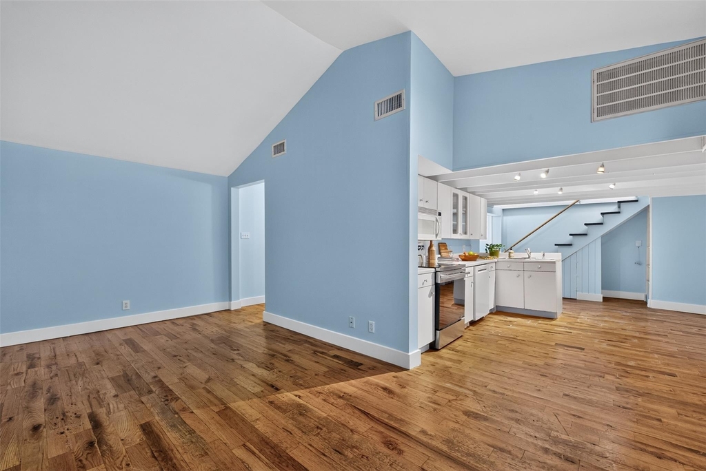 2106 Van Buren Street - Photo 4